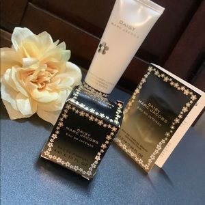 COPY - Daisy Marc Jacobs intense fragrance